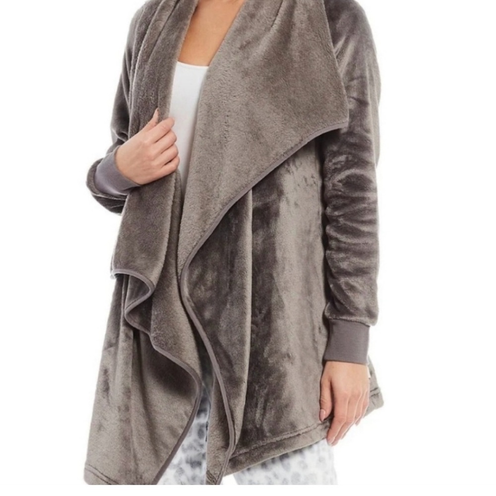 UGG VERY SOFT and Cozy Gray Cardigan - it’s like wearing a soft blanket